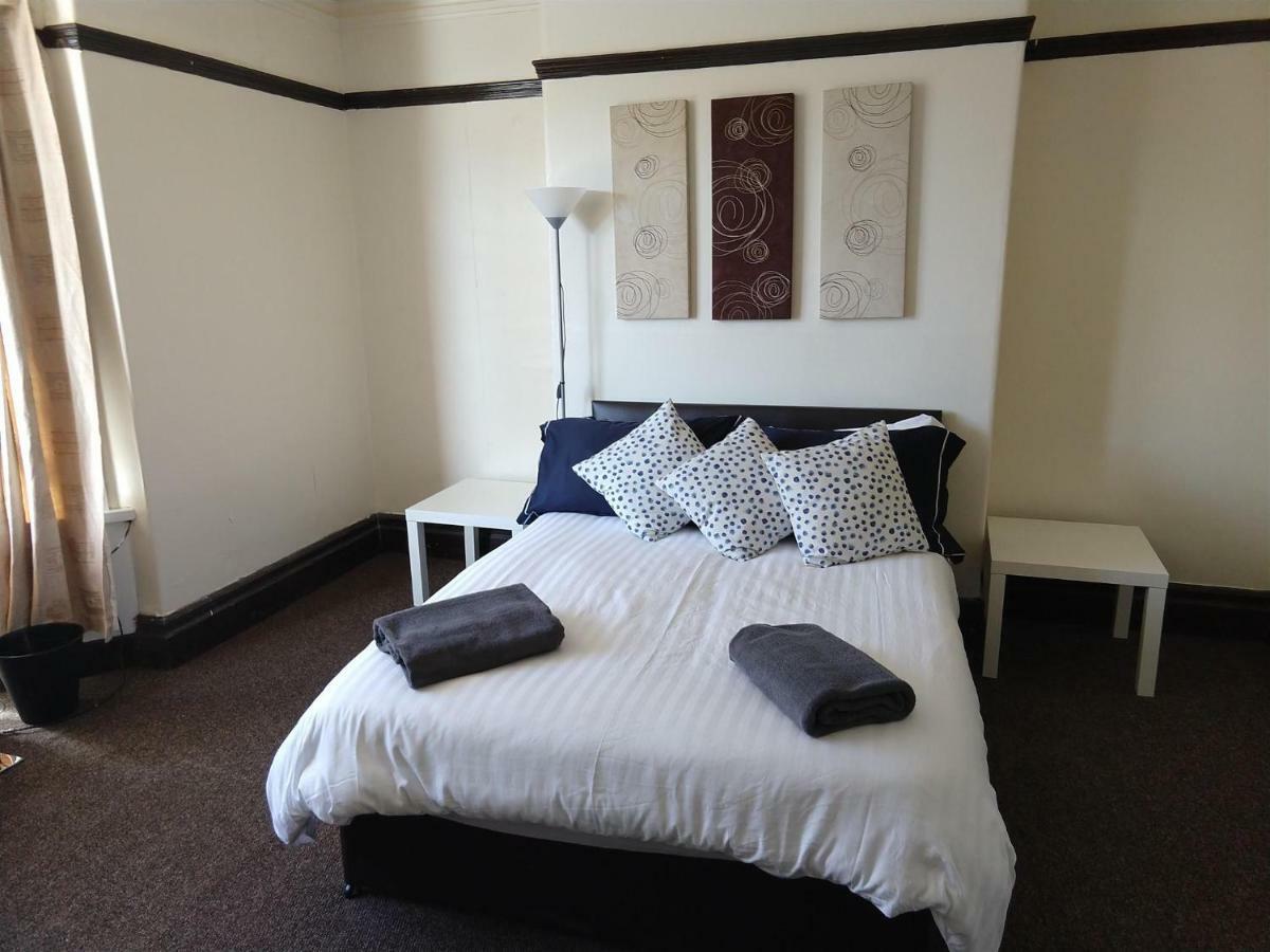 וורקינגטון John St Town House - Self Catering - Guesthouse Style - Great Value Family And Double Rooms מראה חיצוני תמונה